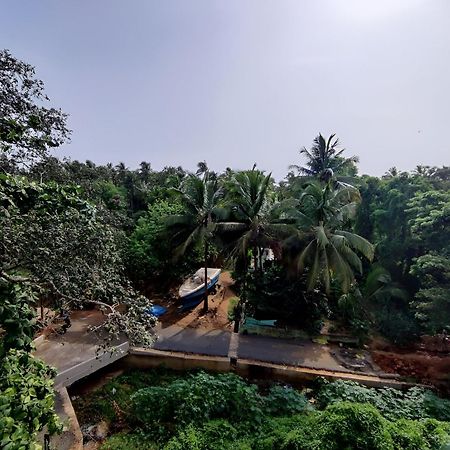 Ronne'S 2Bhk Lagoon Apartment -Calangute Buitenkant foto