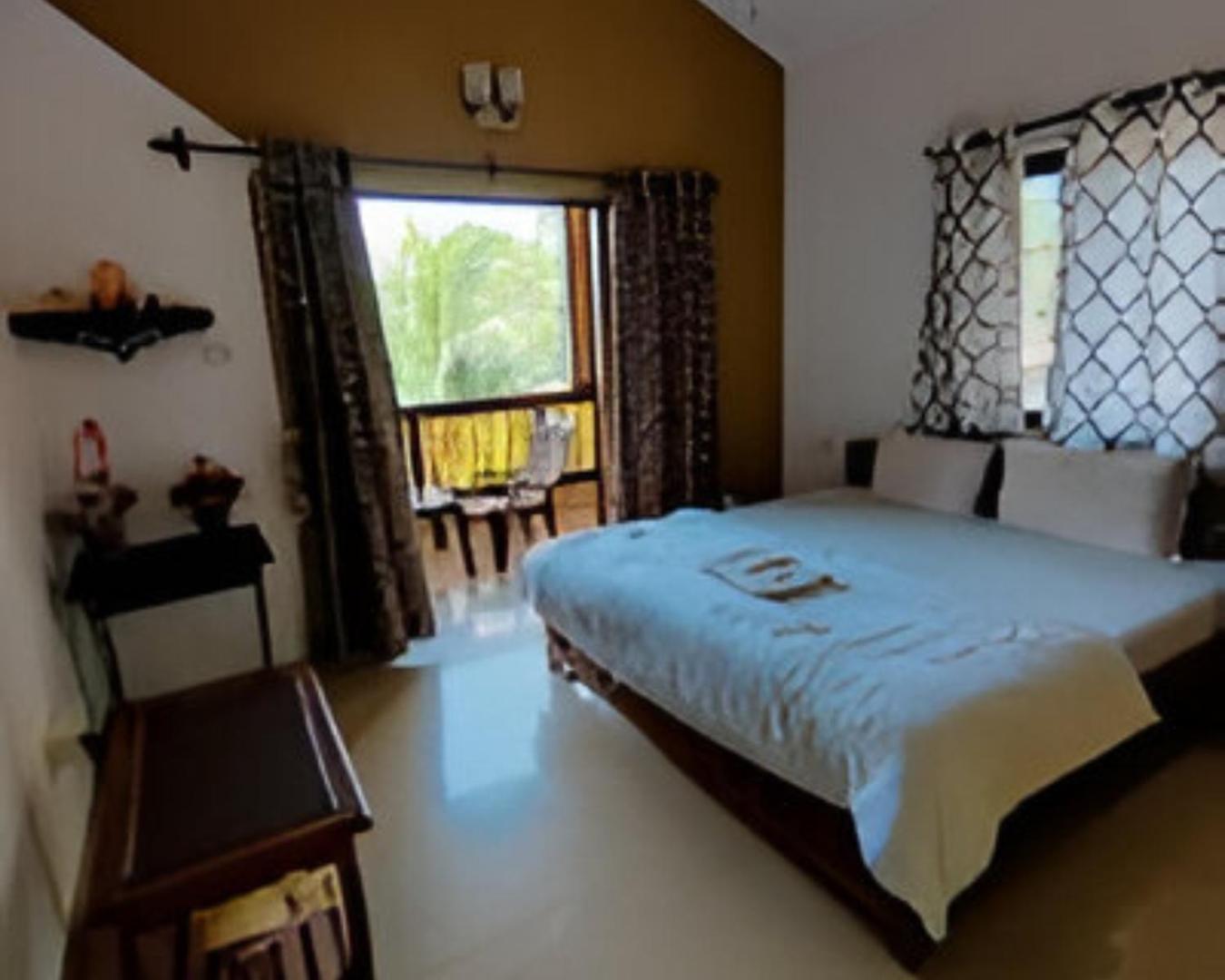 Ronne'S 2Bhk Lagoon Apartment -Calangute Buitenkant foto