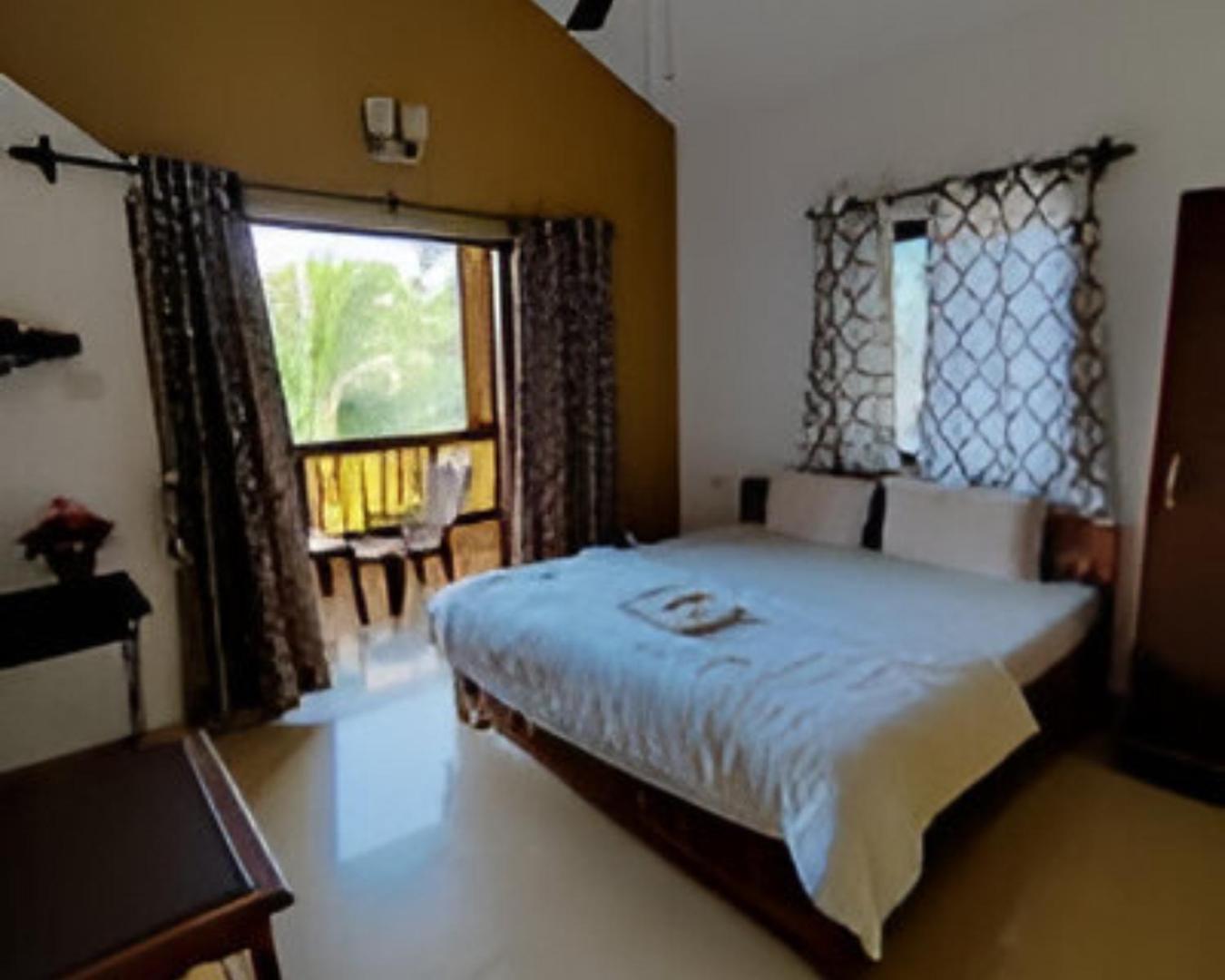 Ronne'S 2Bhk Lagoon Apartment -Calangute Buitenkant foto